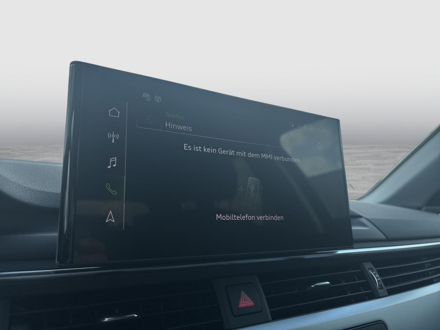 Bild über Audi A4 Avant S line 35 TDI S tronic - für weitere Informationen kontaktieren Sie den Audi Partner