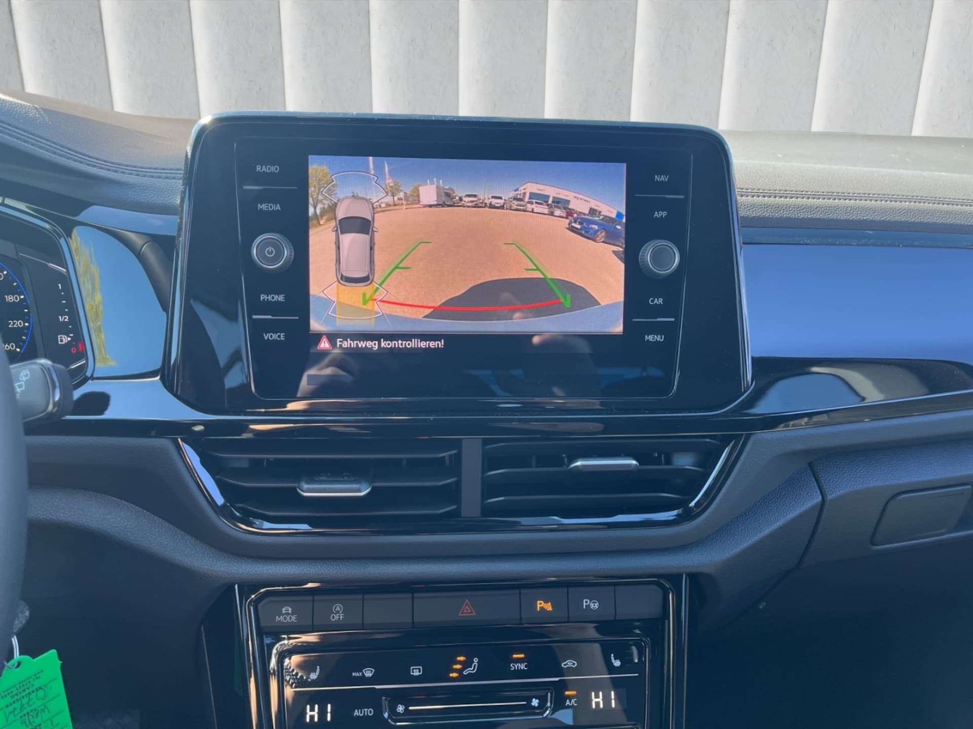 Volkswagen T-Roc Style