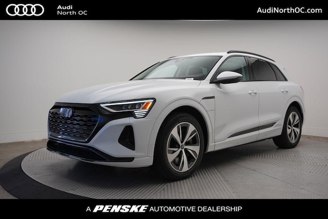 Photo of 2024 Audi Q8 e-tron