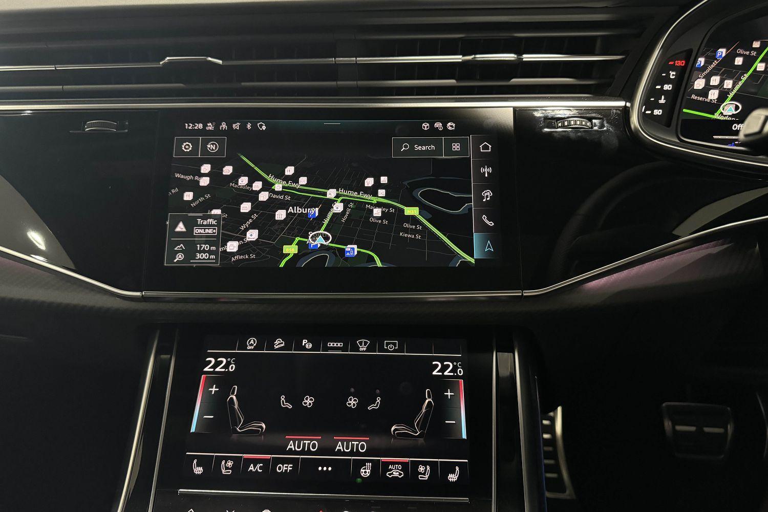 Image about Audi SQ7 SQ7 SUV TFSI 373 kW tiptronic