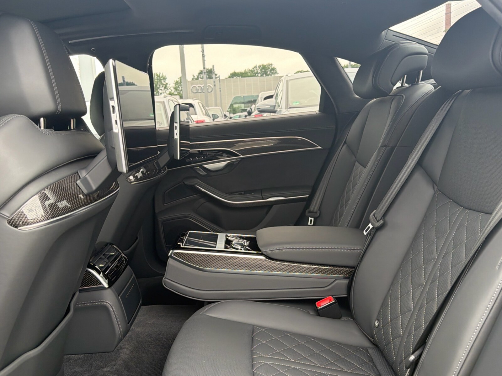 Audi S8 – Bild 11