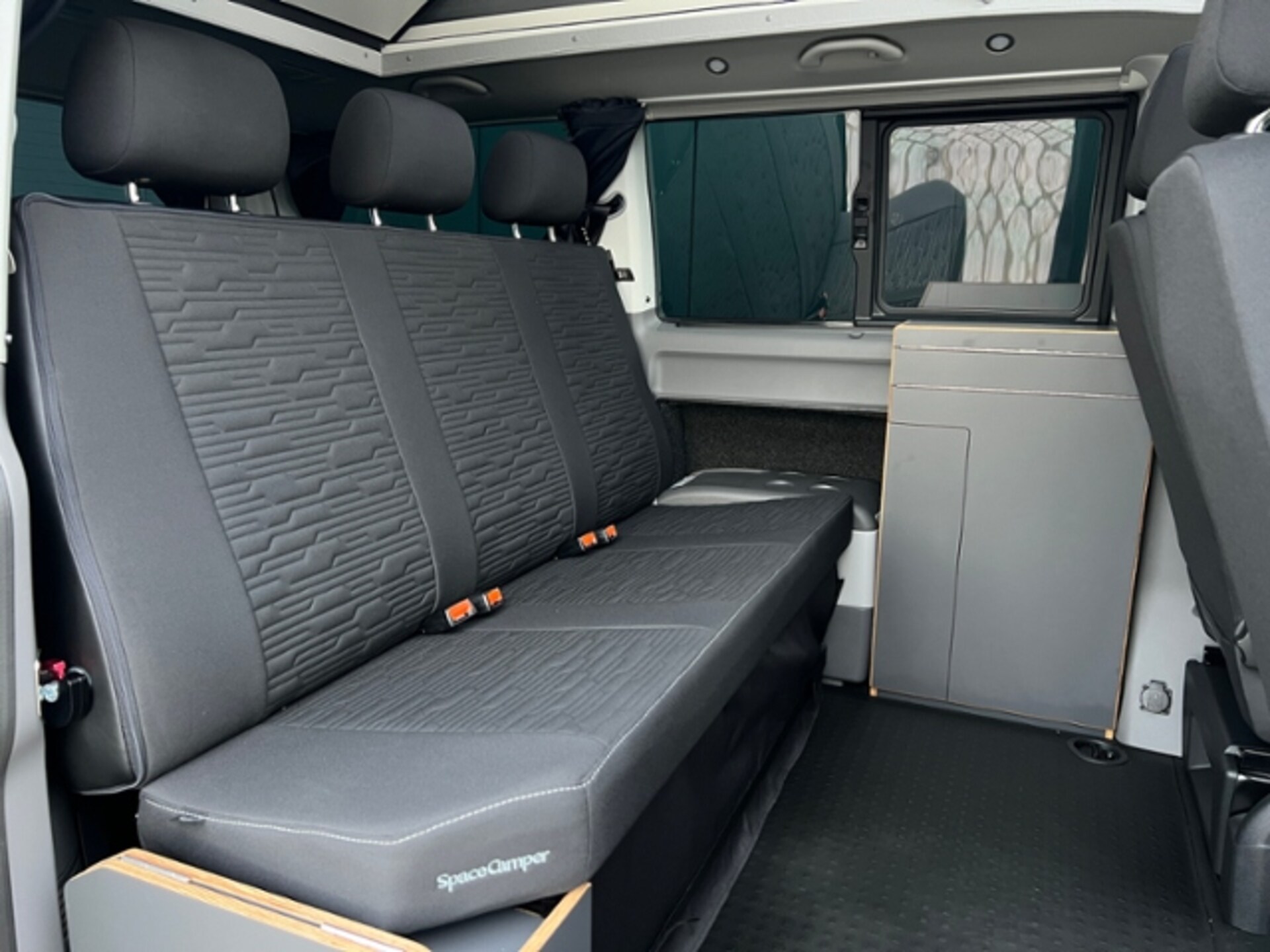 Volkswagen T6.1 Caravelle kurzer Radstand Comfortline