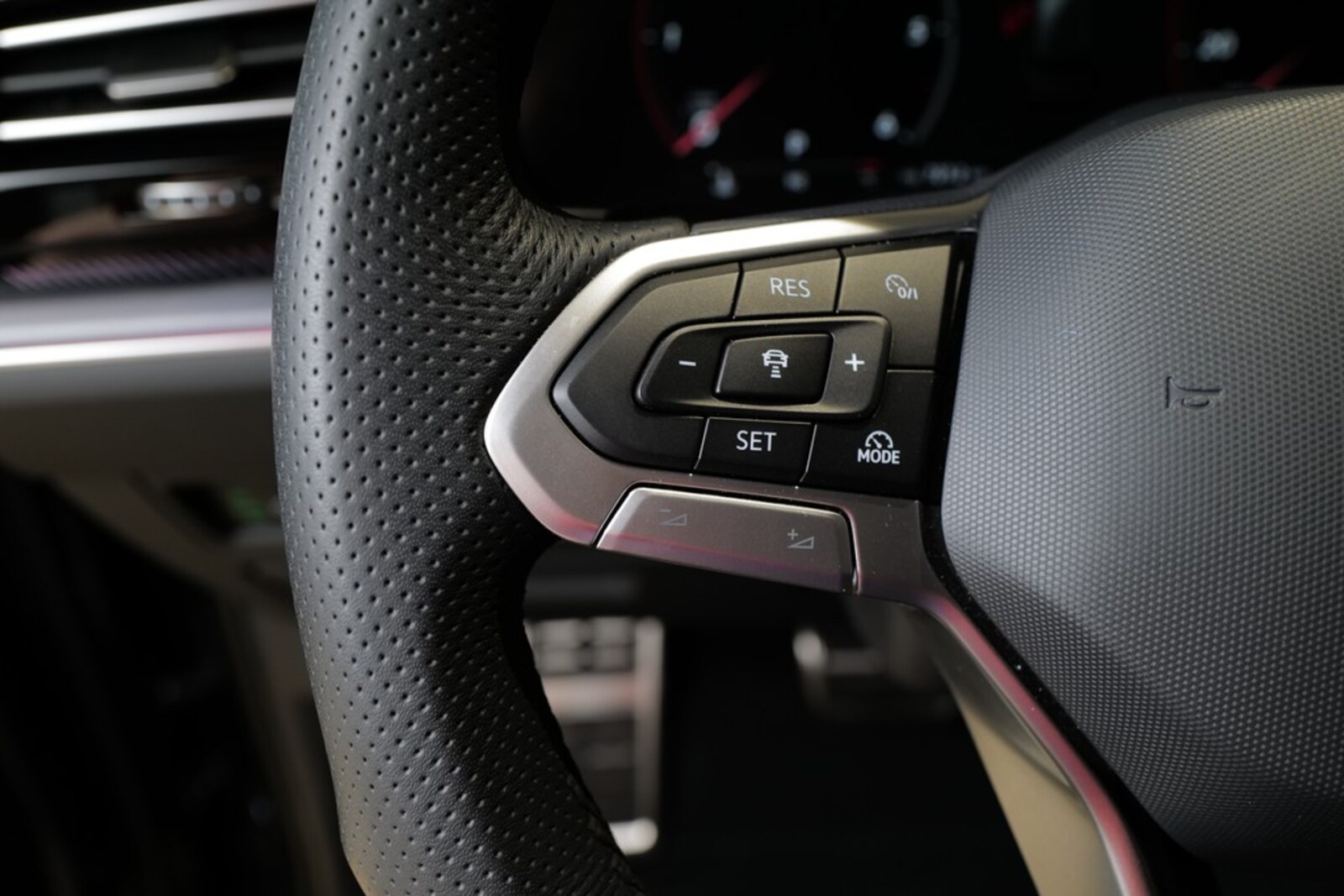 Volkswagen Touareg – Bild 14