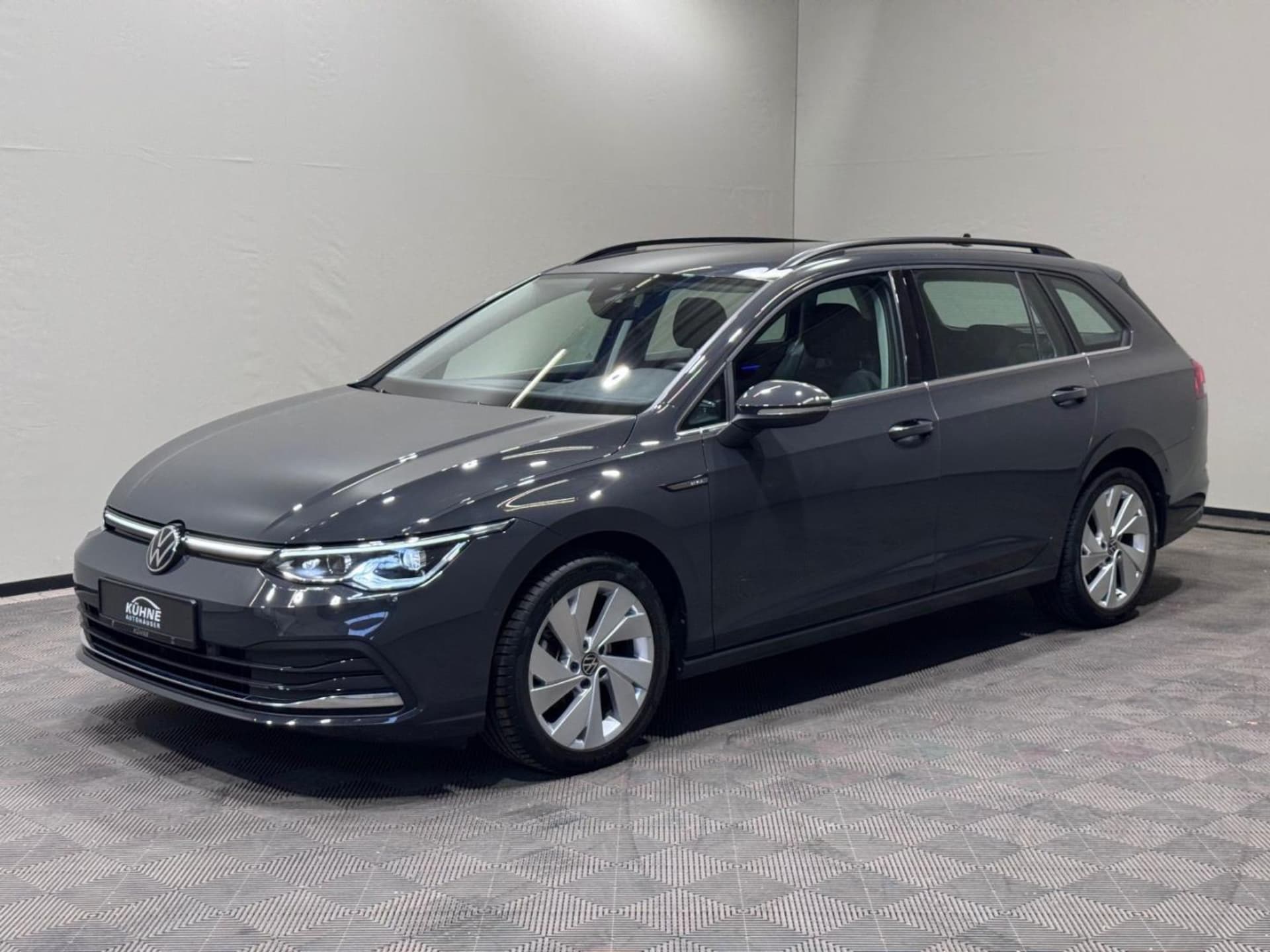 Volkswagen Golf Variant Style