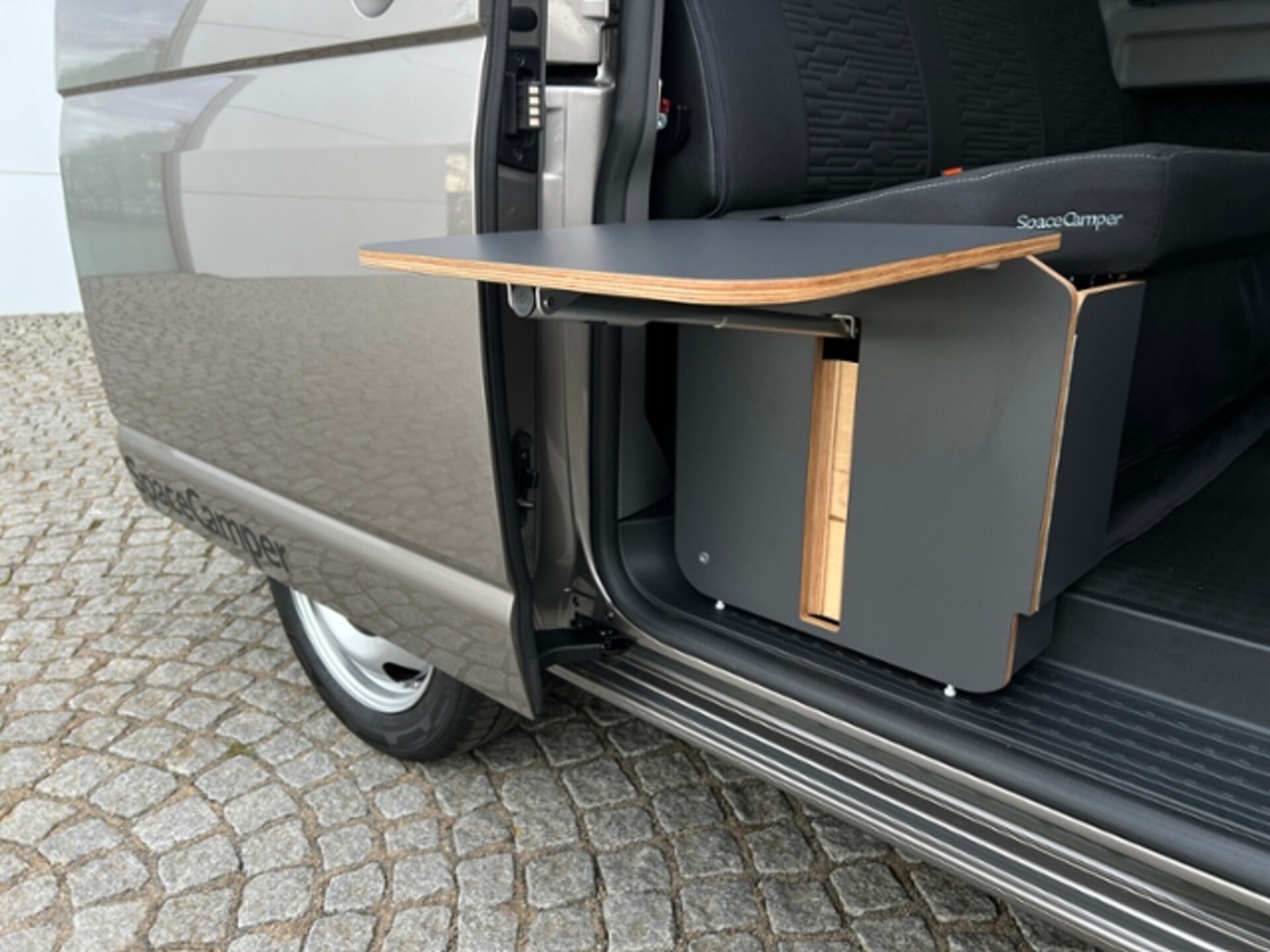 Volkswagen T6.1 Caravelle kurzer Radstand Comfortline