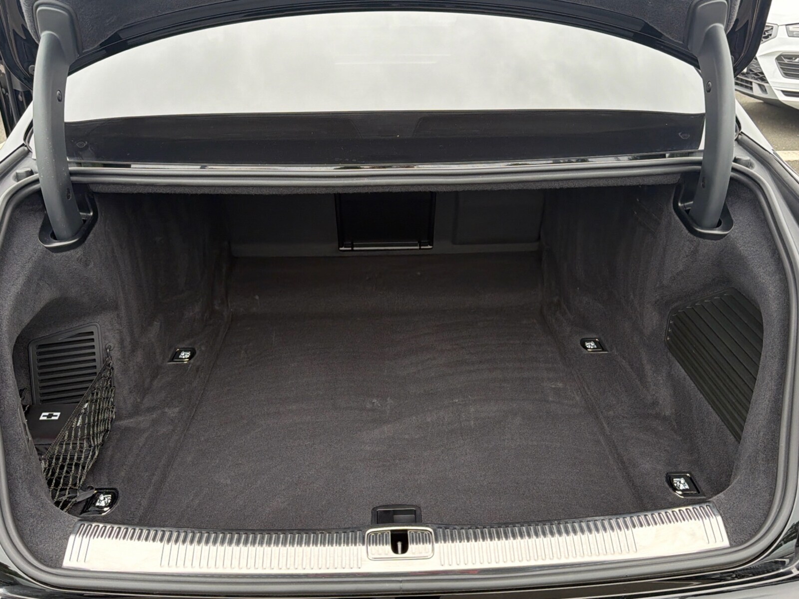 Audi S8 – Bild 13