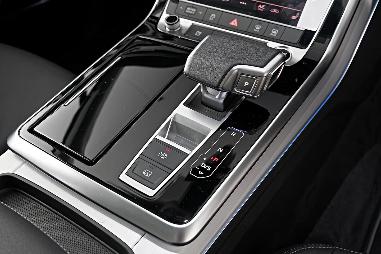 Image about Audi Q7 SUV TFSI quattro tiptronic