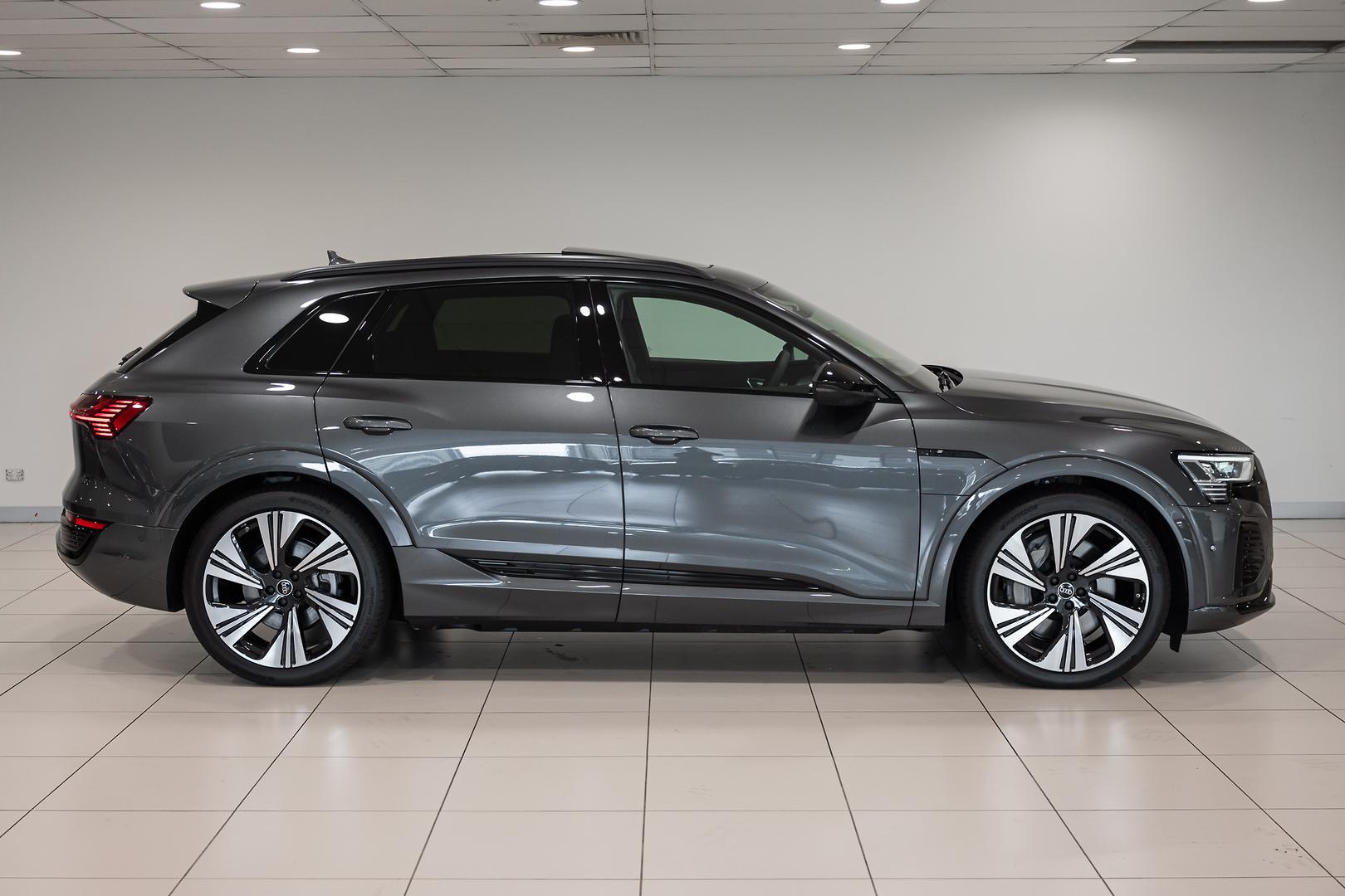 Image about Audi Q8 e-tron 55 e-tron quattro Launch Edition 300,00 kW
