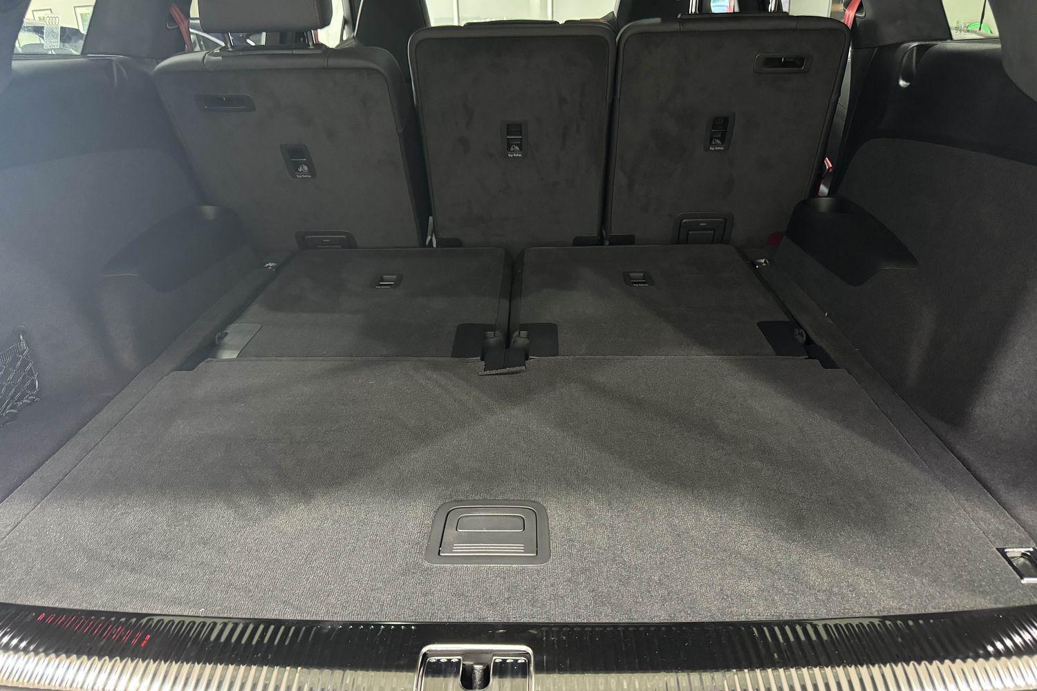 Image about Audi SQ7 SQ7 SUV TFSI 373 kW tiptronic