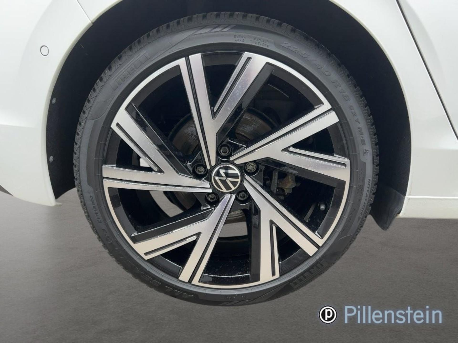 Volkswagen Golf Style