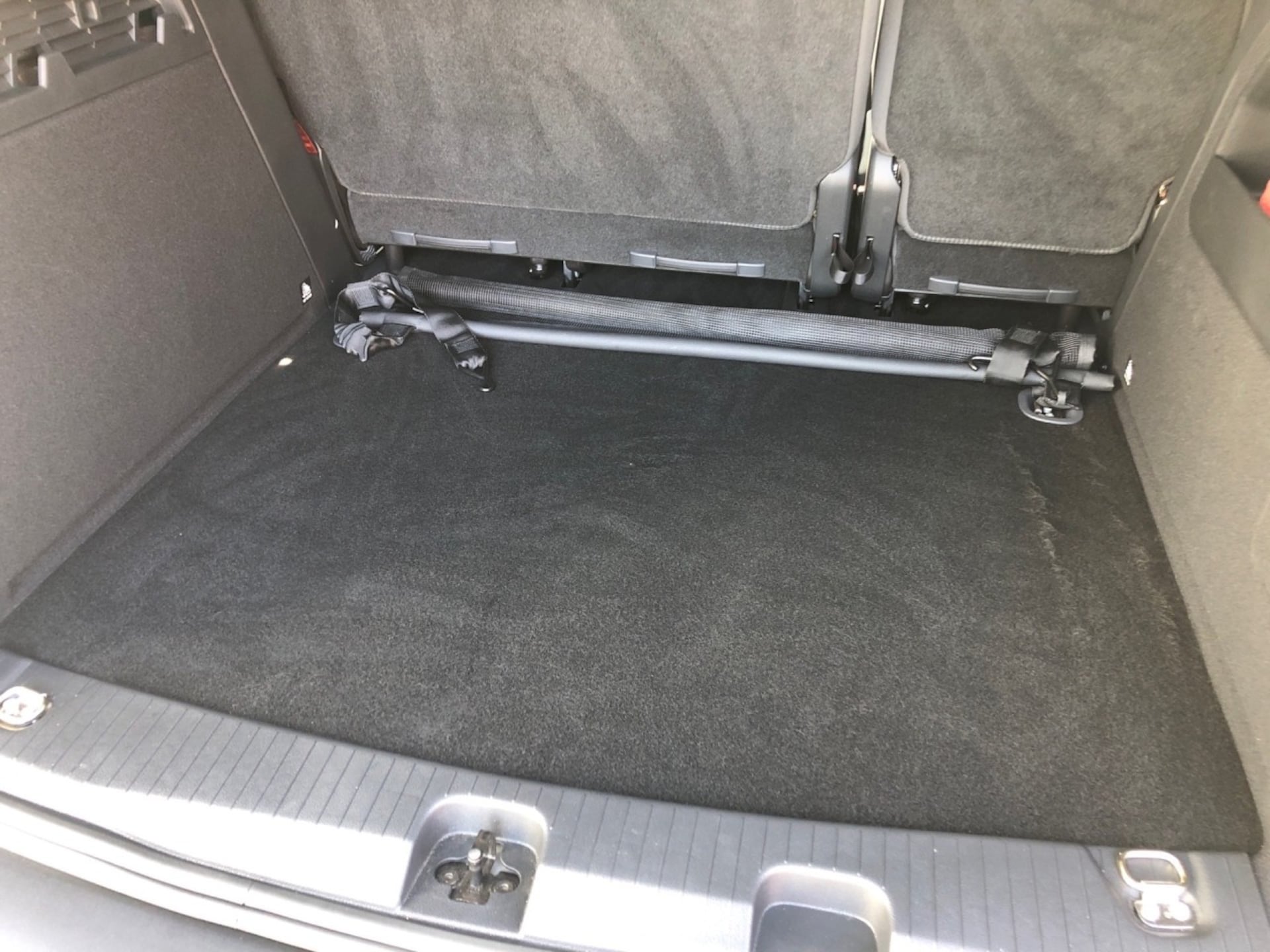 Volkswagen Caddy Basis-Modell