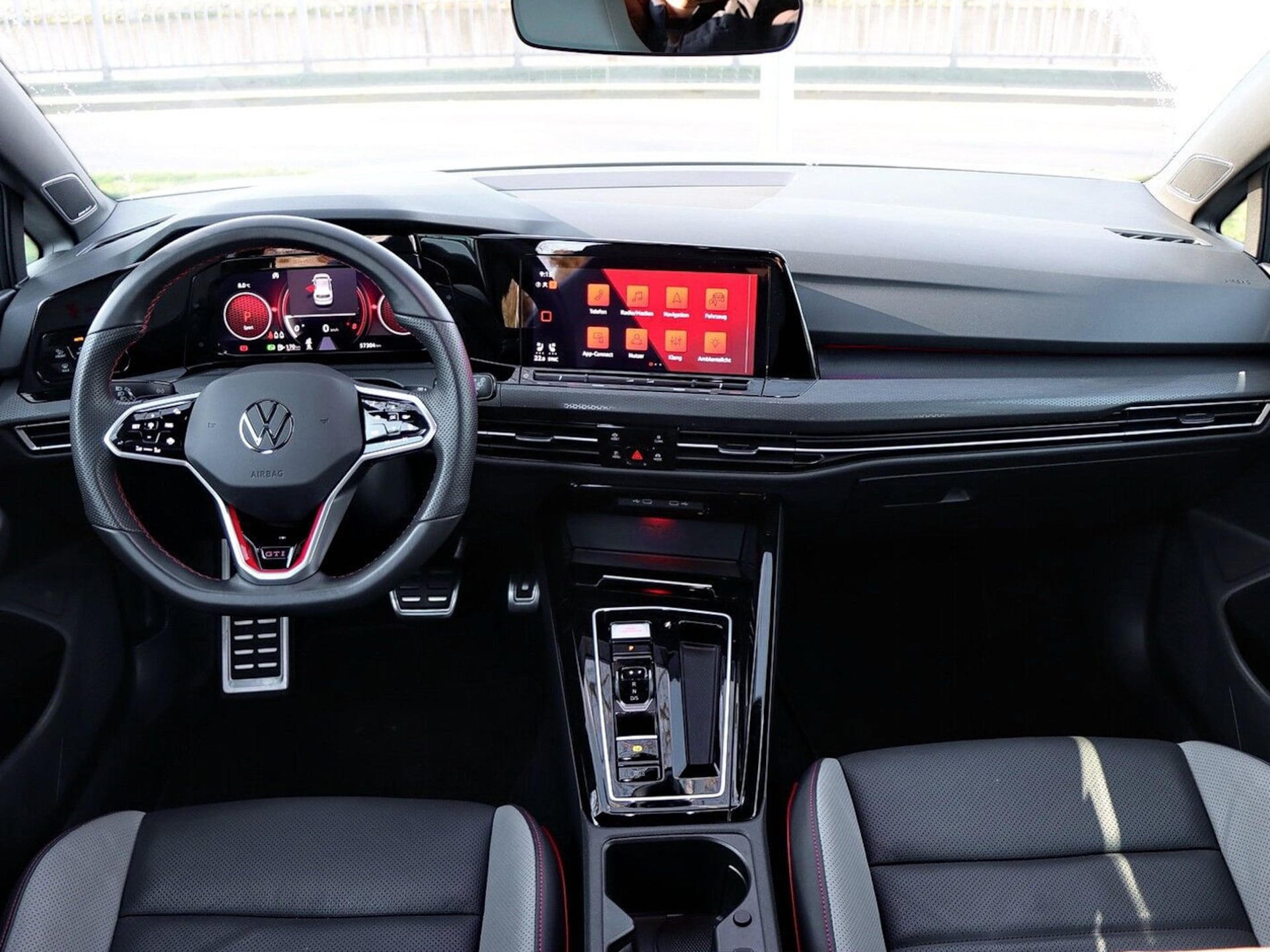 Volkswagen Golf GTI