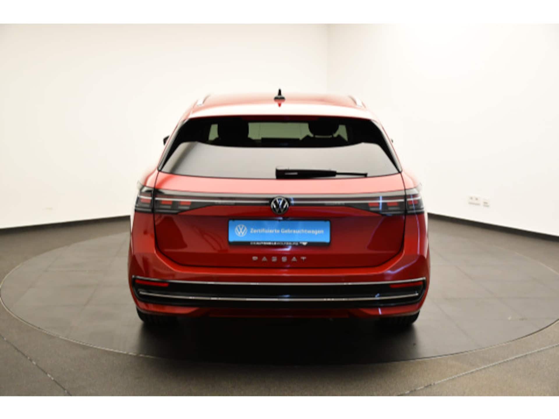 Volkswagen Passat Elegance