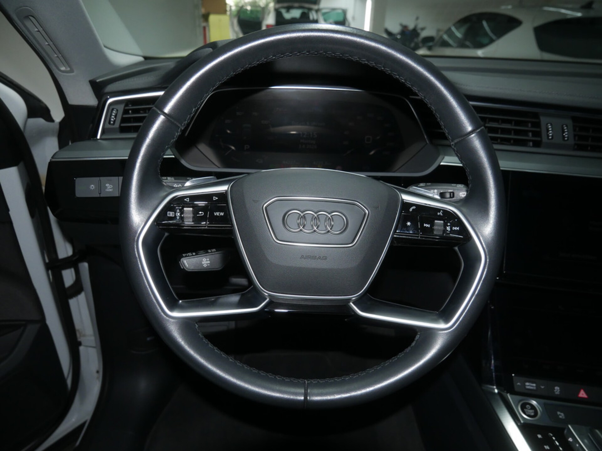 Audi Q8 e-tron S line