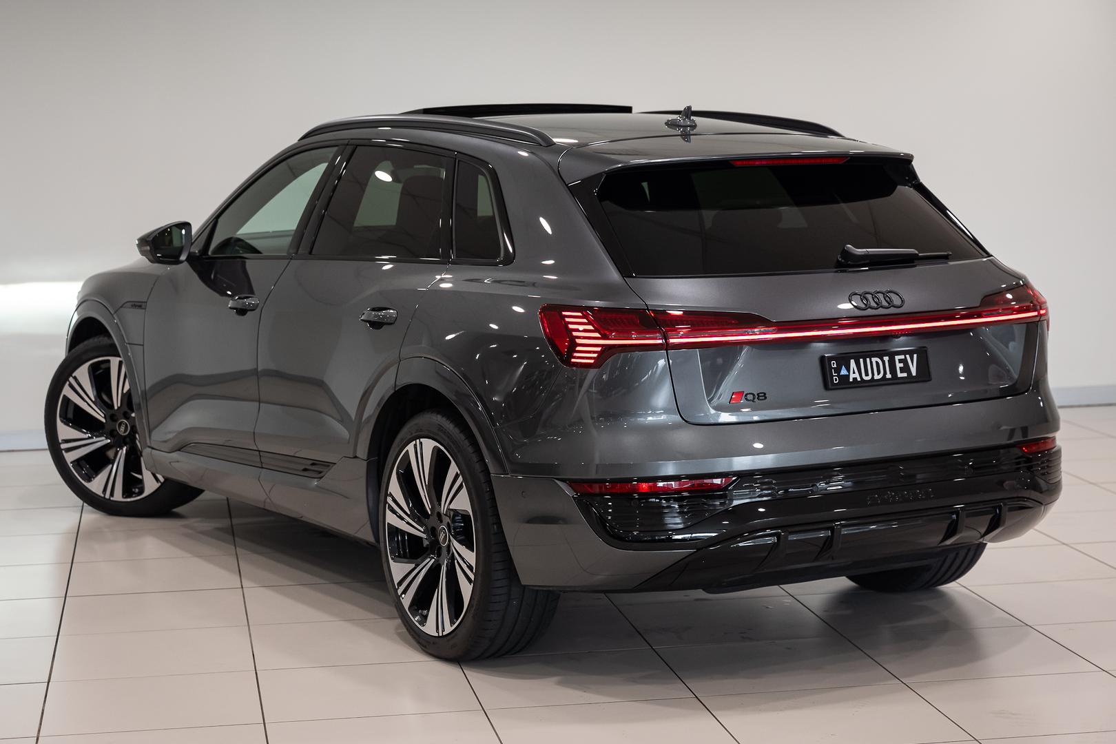Image about Audi Q8 e-tron 55 e-tron quattro Launch Edition 300,00 kW
