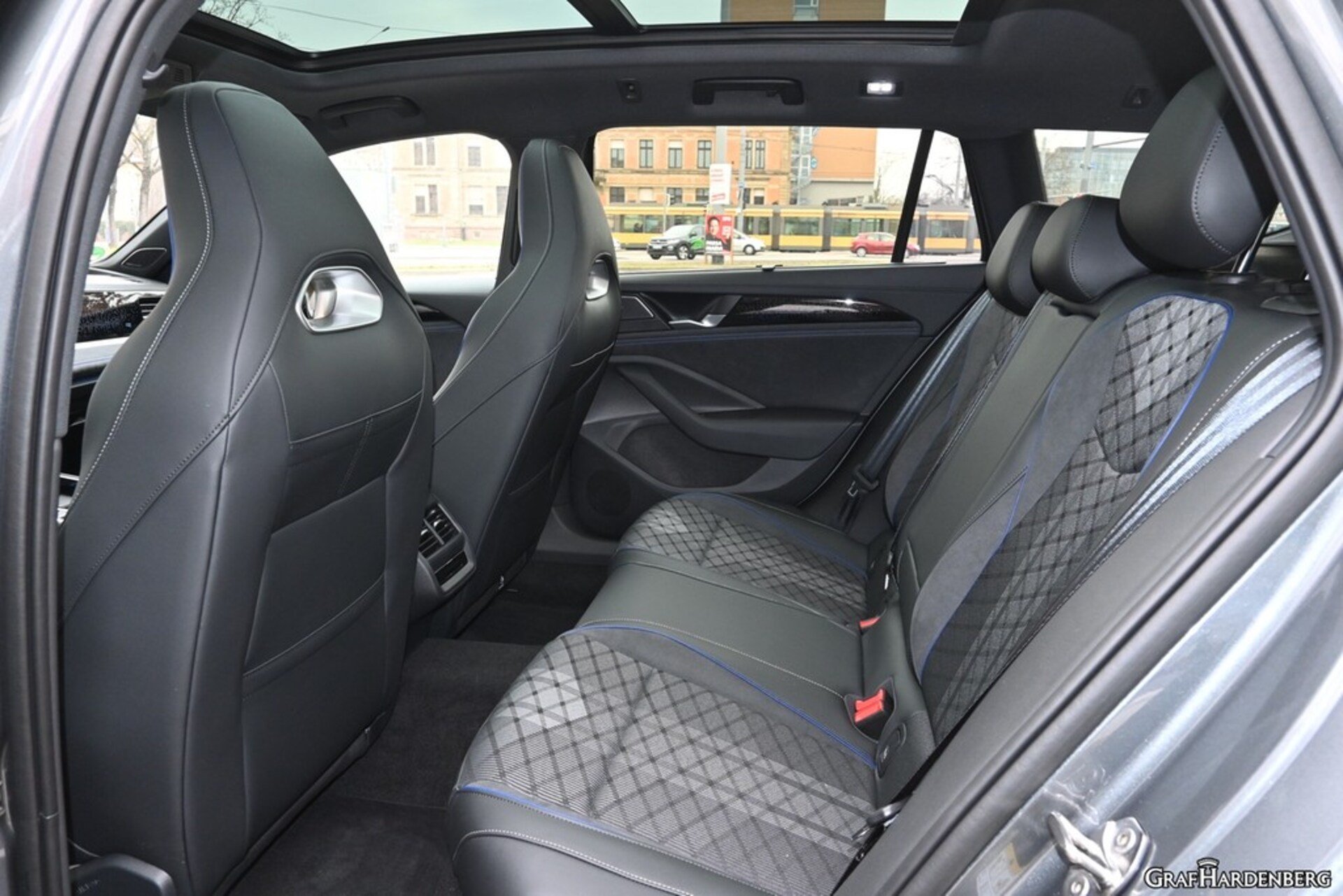 Volkswagen Passat R-Line