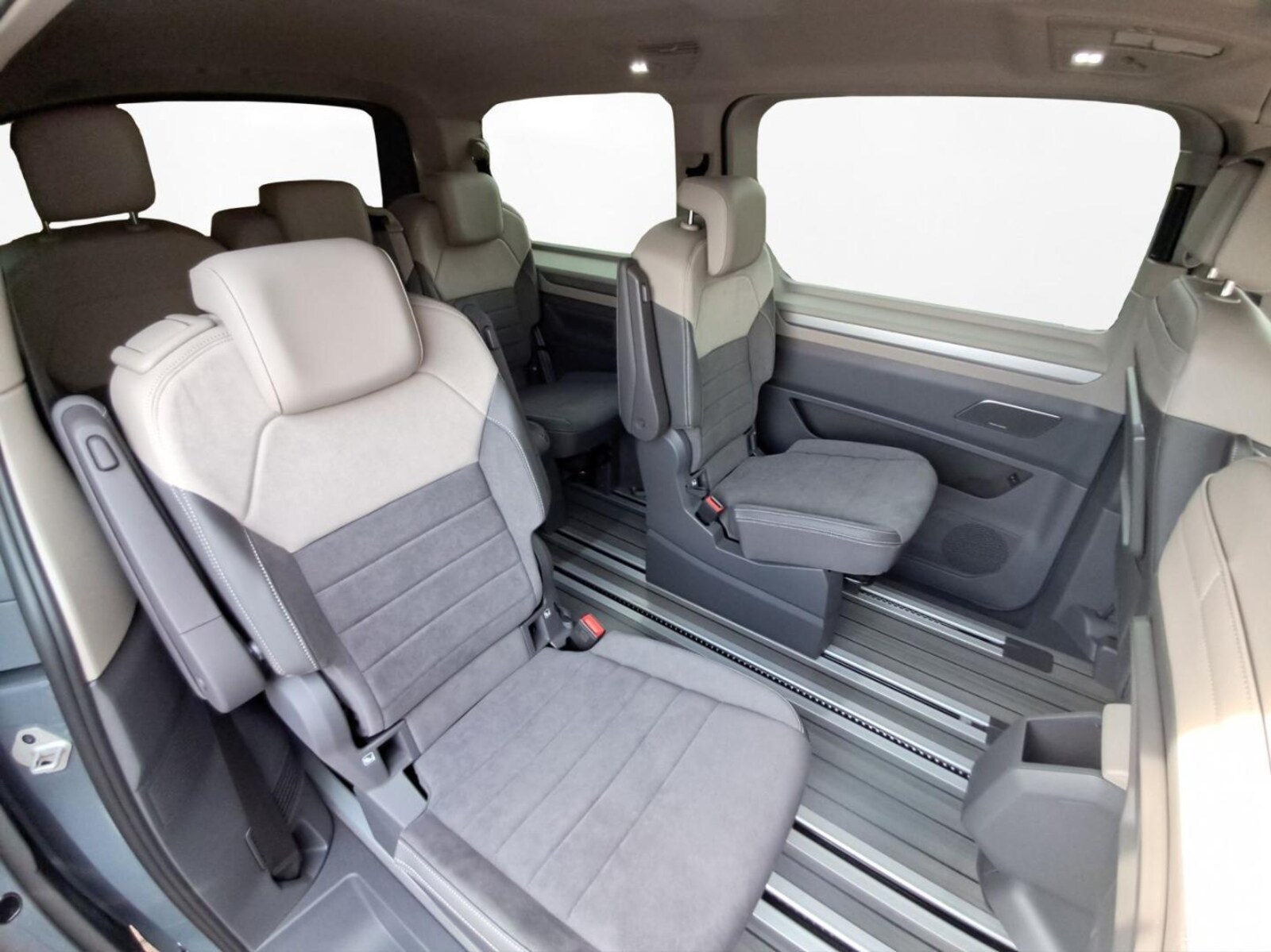 Volkswagen Multivan Langversion – Bild 9