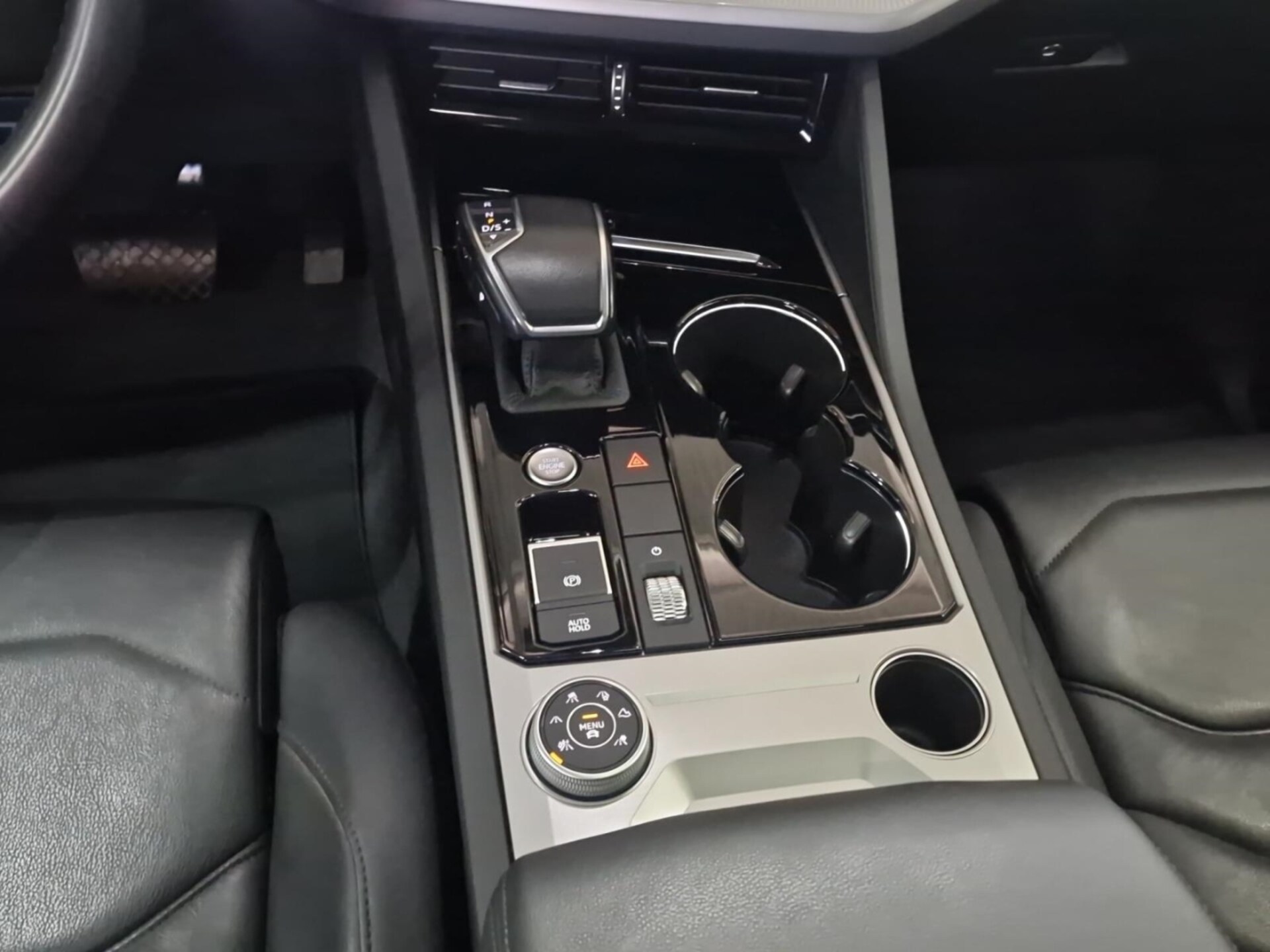 Volkswagen Touareg Basis-Modell