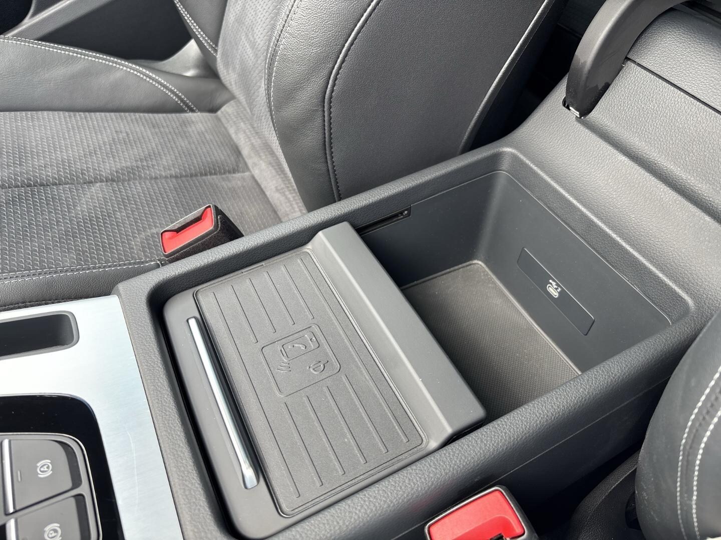 Bild über Audi Q5 40 TDI quattro 150 kW S tronic - für weitere Informationen kontaktieren Sie den Audi Partner