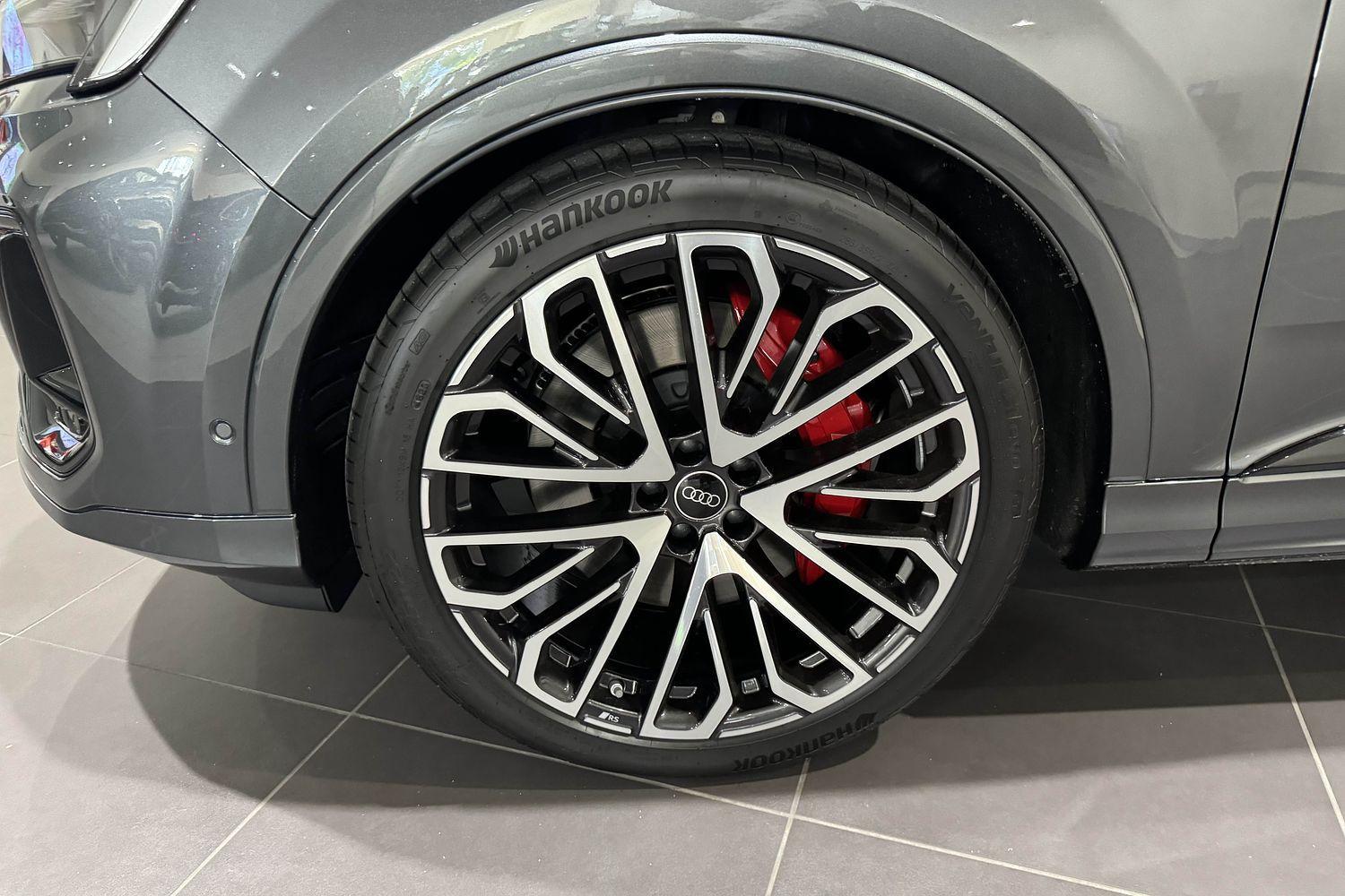 Image about Audi SQ7 SQ7 SUV TFSI 373 kW tiptronic
