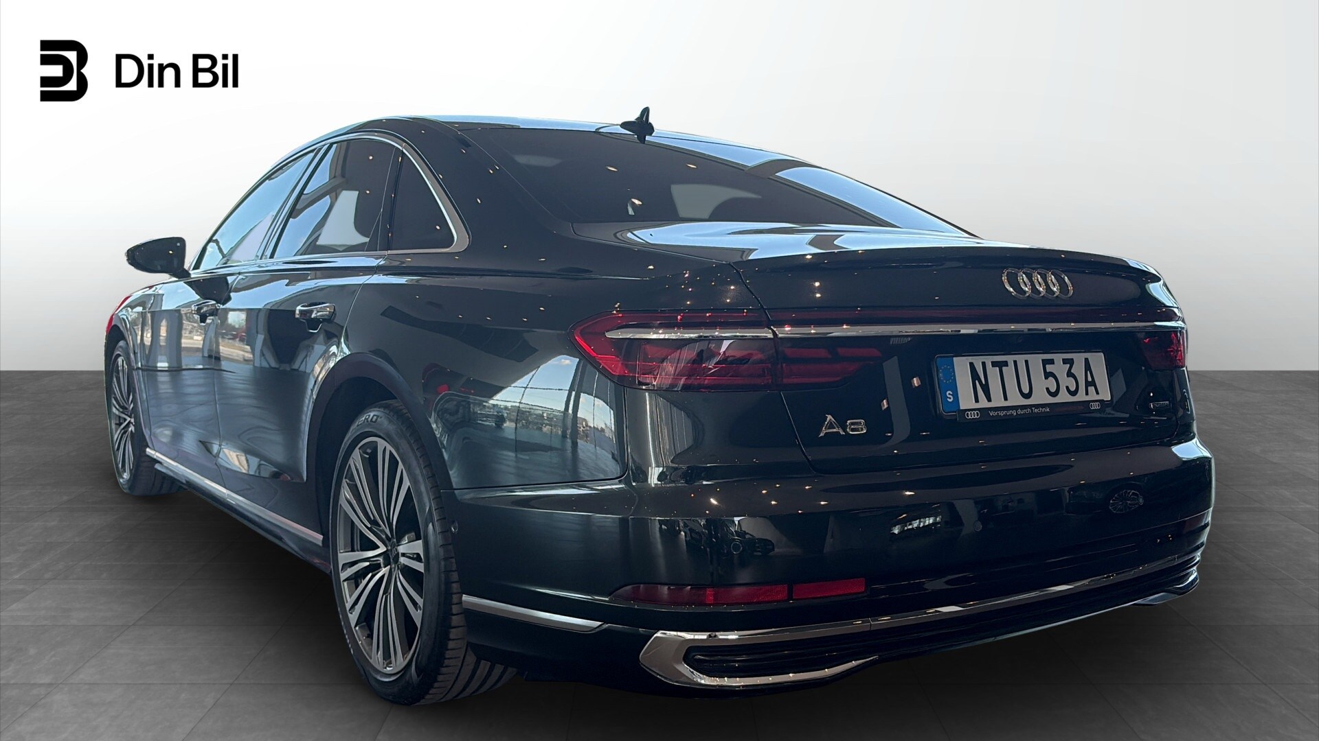 Bild som visar&nbsp;Audi A8&nbsp;A8 50 TDI quattro 286 hk tiptronic - för mer information kontakta din Audi Partner