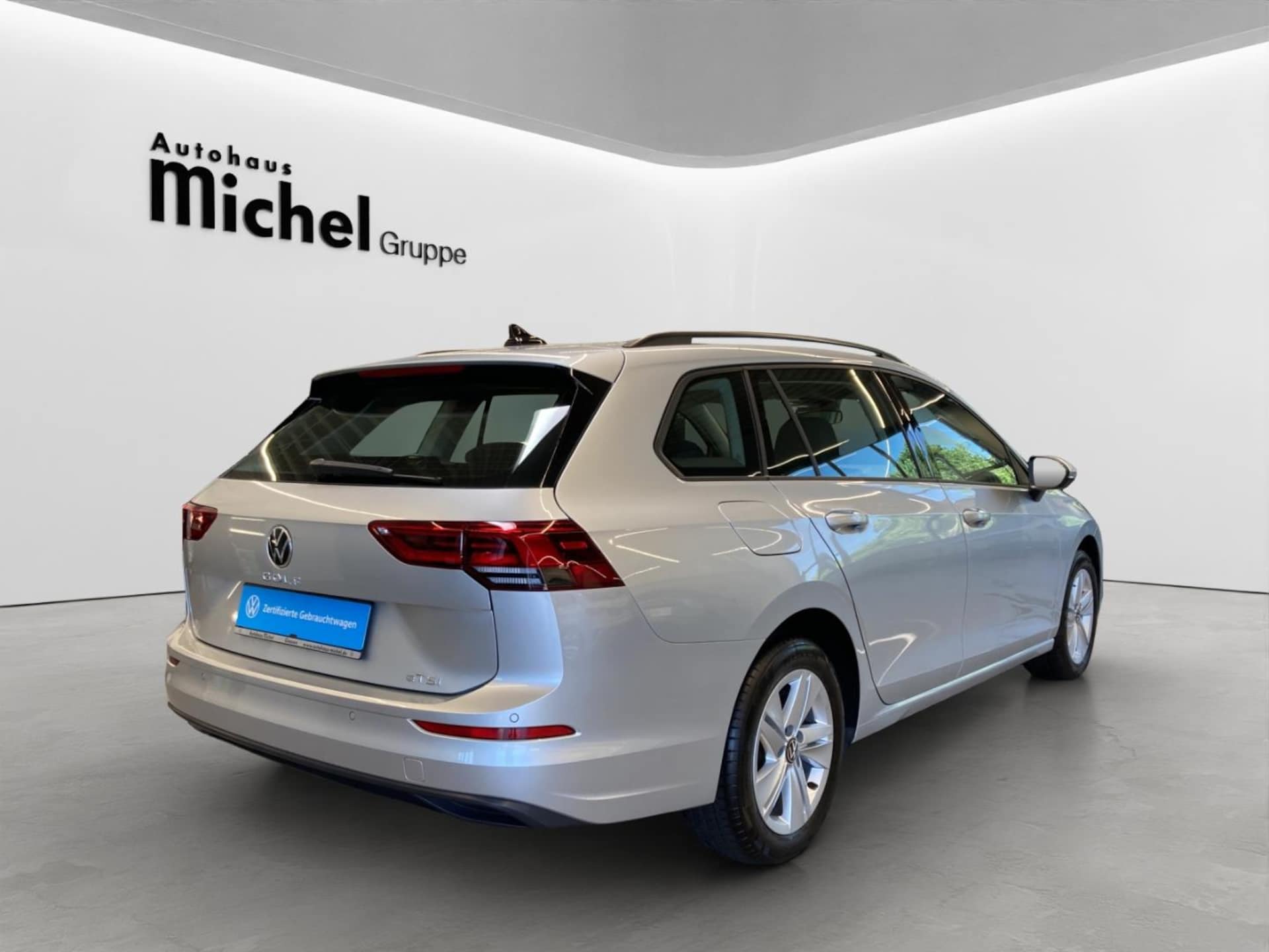 Volkswagen Golf Variant Life