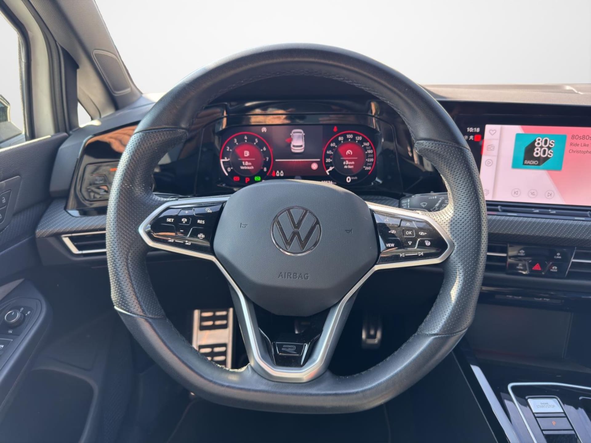Volkswagen Golf R-Line