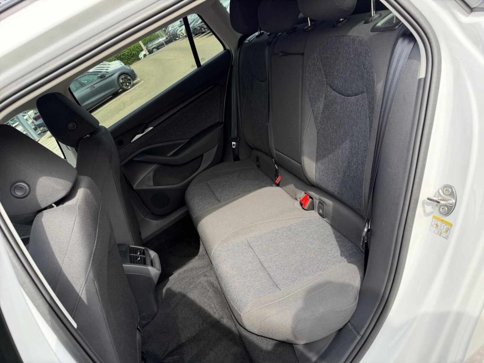 Škoda Superb Combi – Bild 14