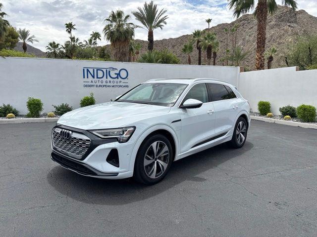Photo of 2024 Audi Q8 e-tron