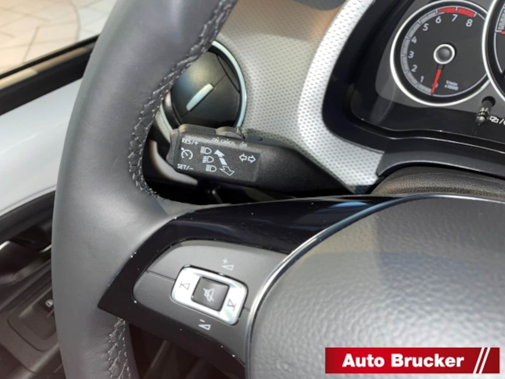 Volkswagen up! ACTIVE
