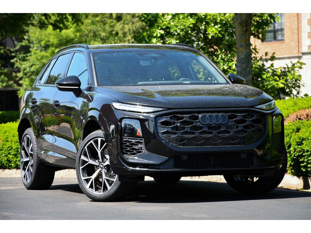 2026 Audi Q3 S line quattro's photo