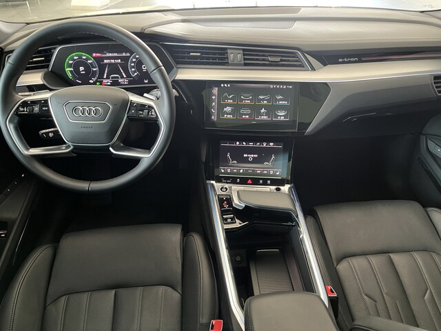 Audi e-tron Sportback 8