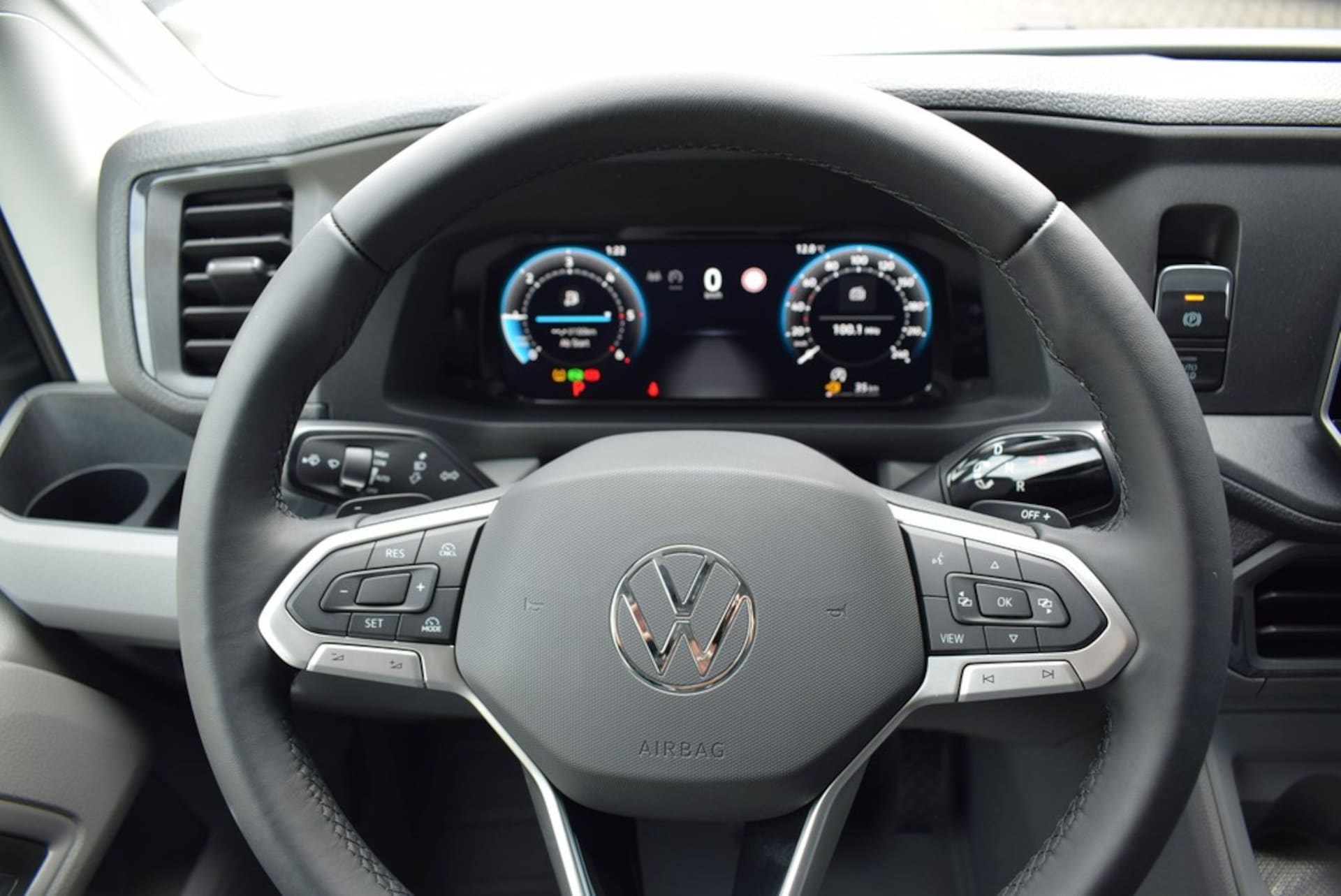Volkswagen Crafter Kasten mittlerer Radstand