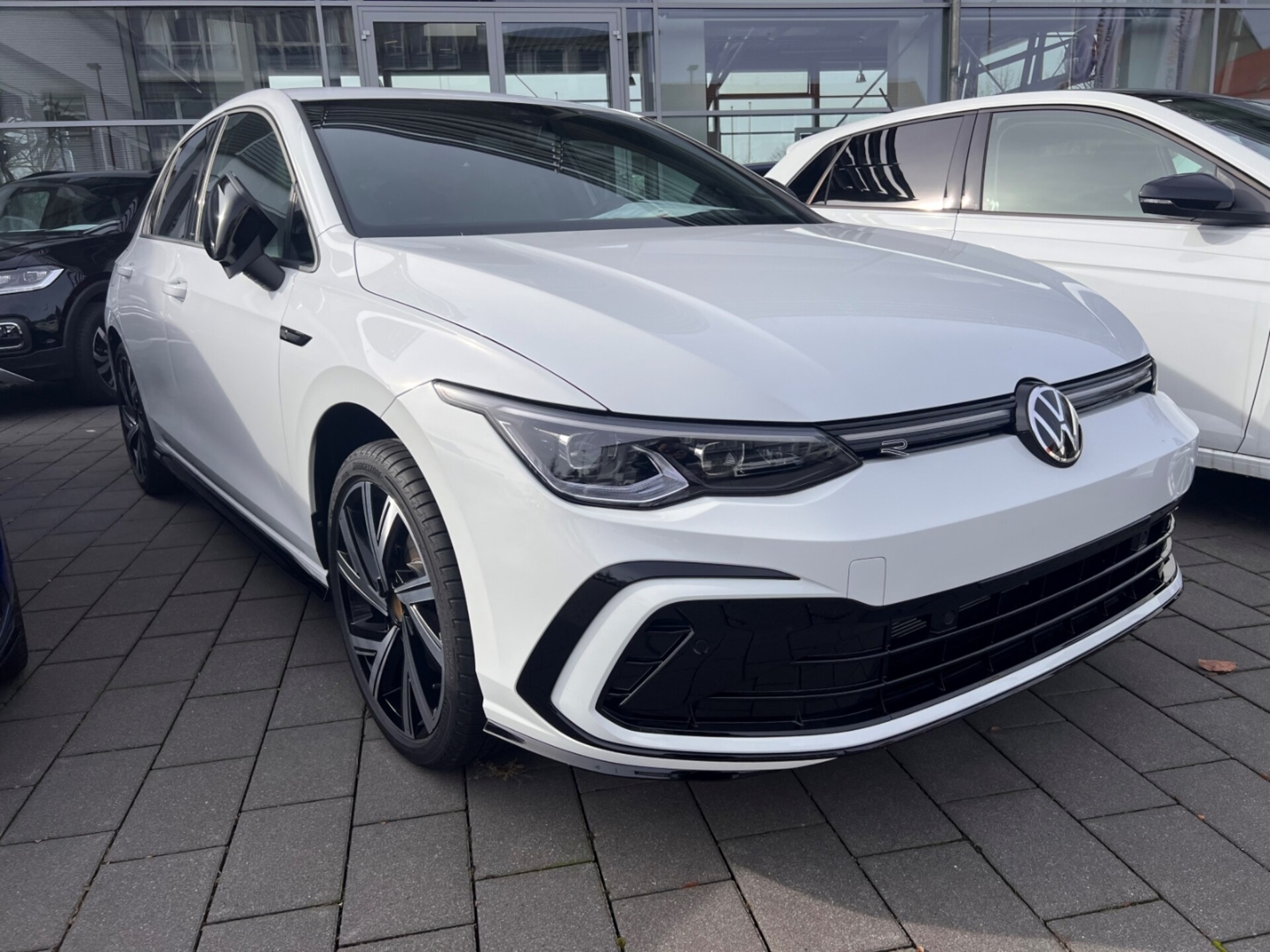 Volkswagen Golf R-Line