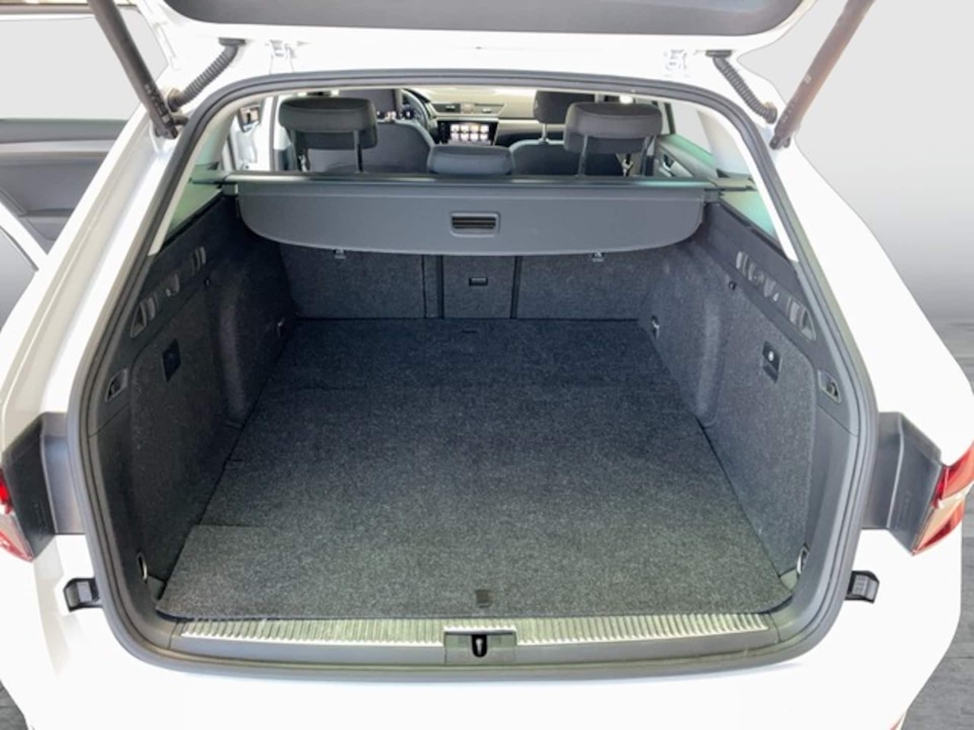 Skoda Superb Combi Style