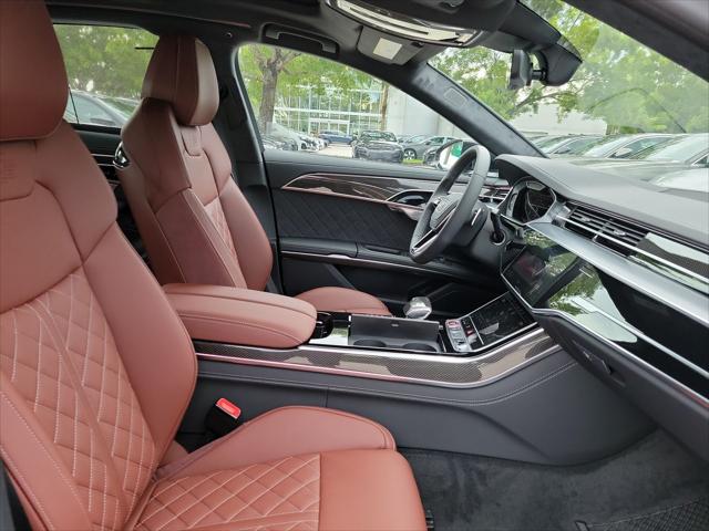 2025 Audi S8 Base - Photo 14