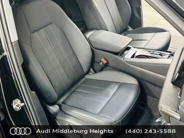 2025 Audi Q5 Premium - Photo 25