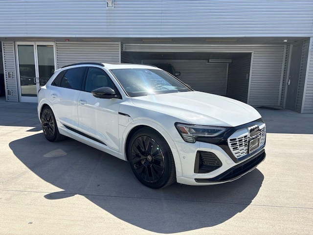 2024 Audi Q8 e-tron