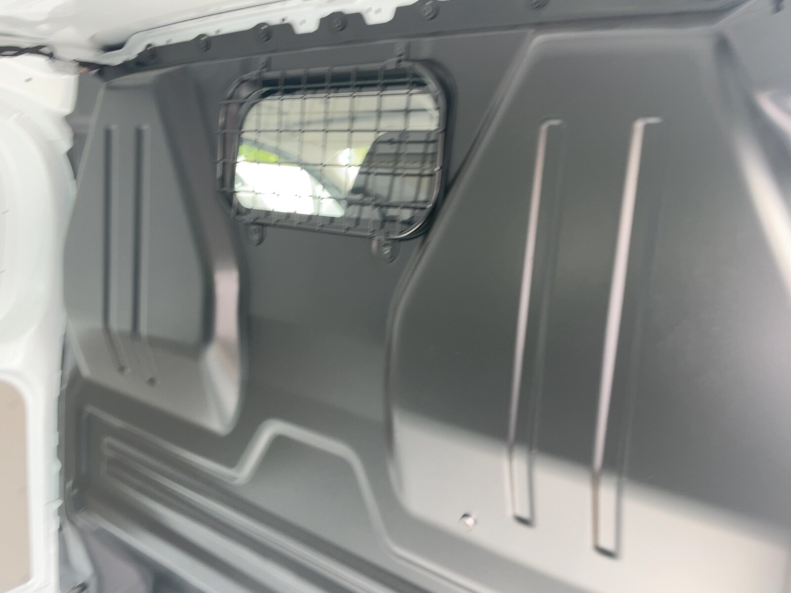Volkswagen Transporter Kasten kurzer Radstand – Bild 13