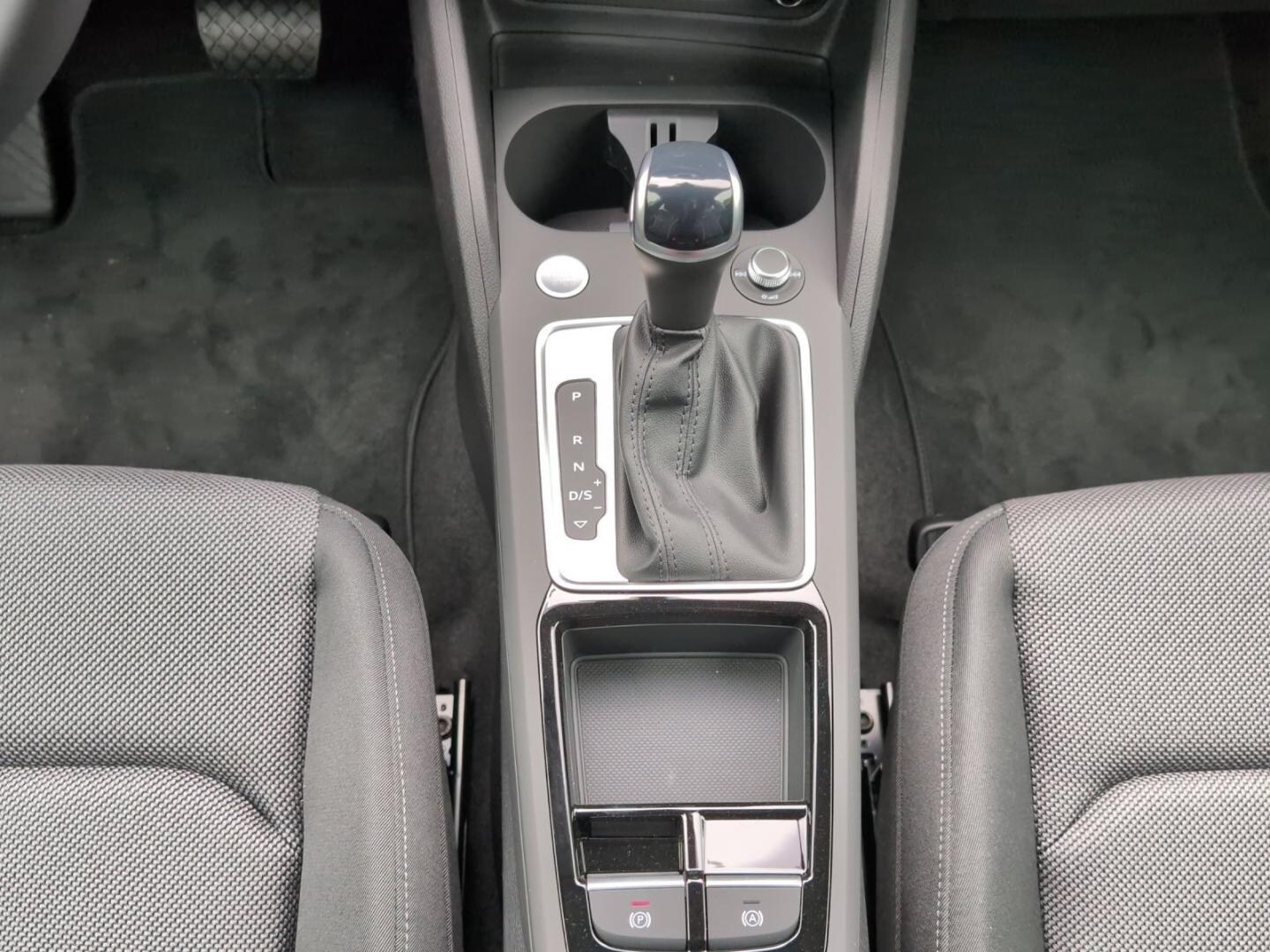 Bild über Audi Q2 advanced 35 TFSI S tronic - für weitere Informationen kontaktieren Sie den Audi Partner