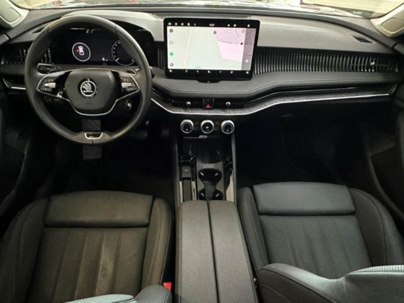 Škoda Superb Combi – Bild 17