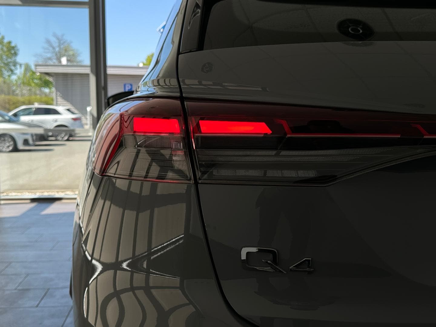 Image about Audi Q4 e-tron 40 e-tron