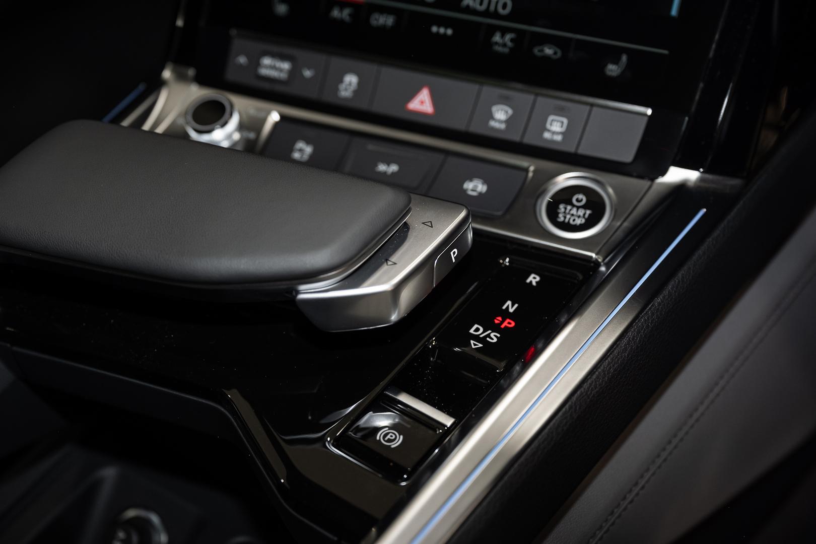 Image about Audi Q8 e-tron 55 e-tron quattro Launch Edition 300,00 kW