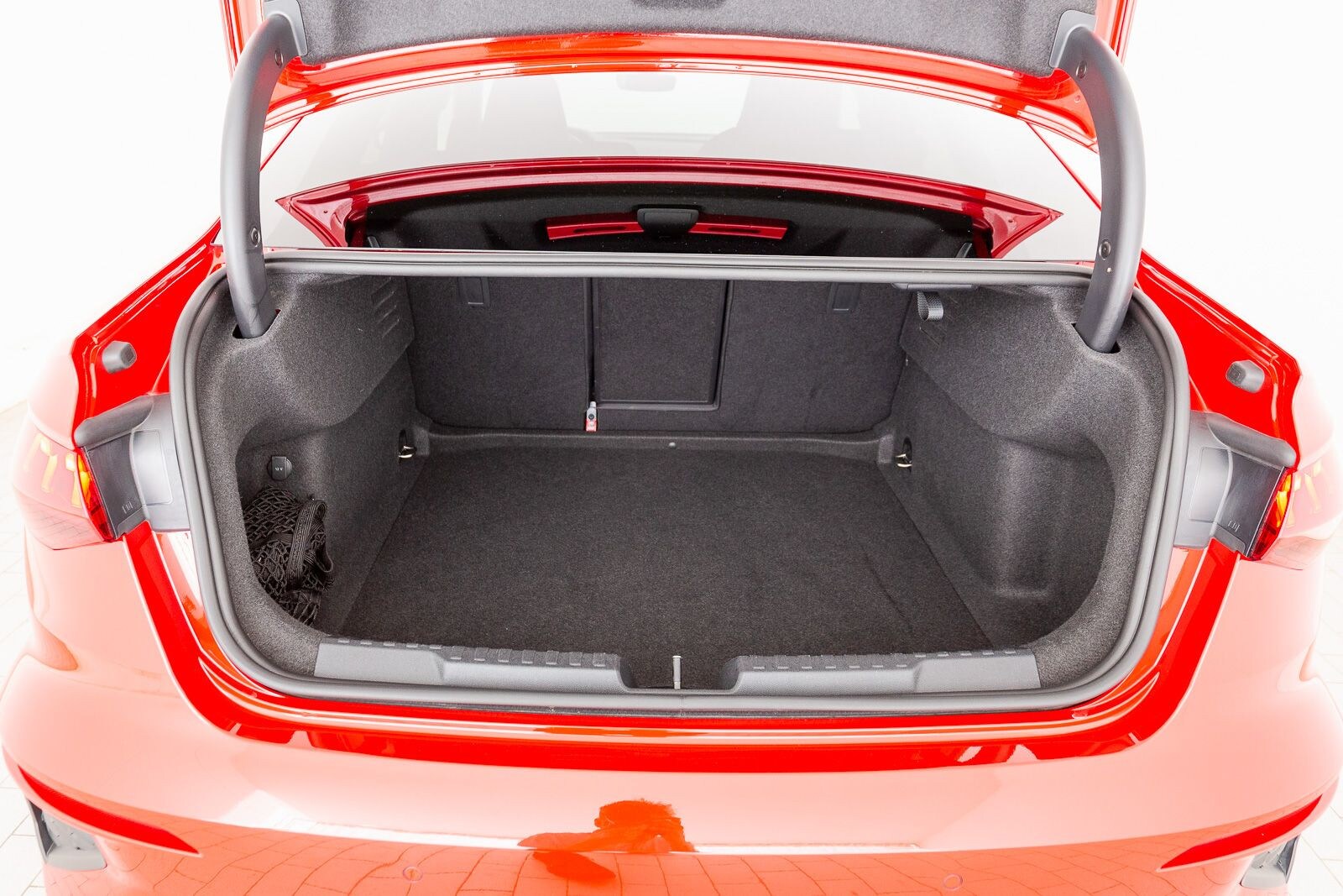 Image about Audi S3 Limousine TFSI quattro S tronic