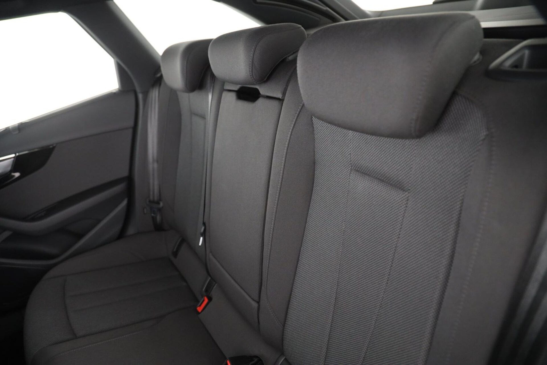 Audi A4 Avant S line