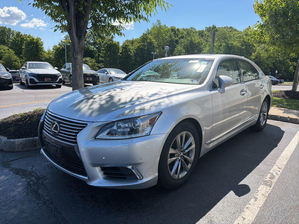 2015 Lexus LS 500's photo