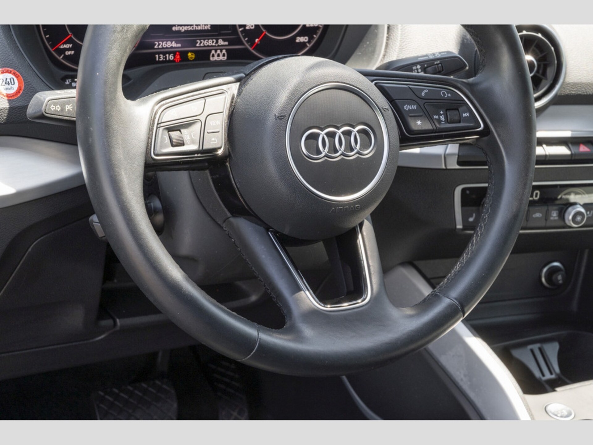 Audi Q2 S line