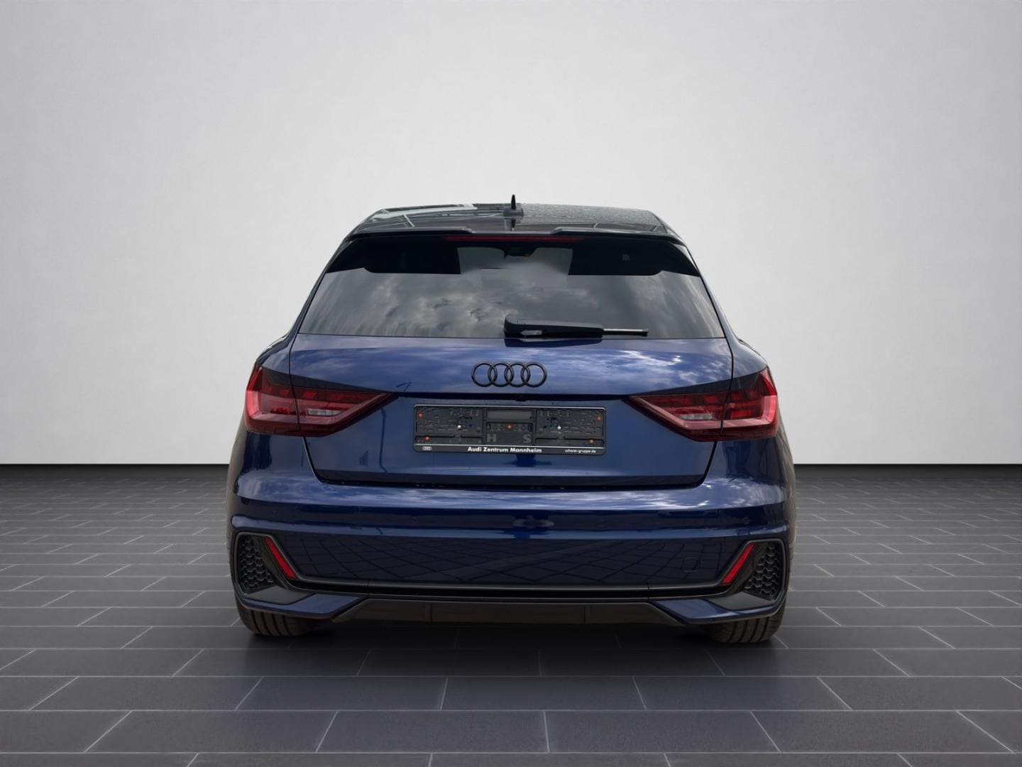Bild über Audi A1 Sportback S line 30 TFSI S tronic - für weitere Informationen kontaktieren Sie den Audi Partner