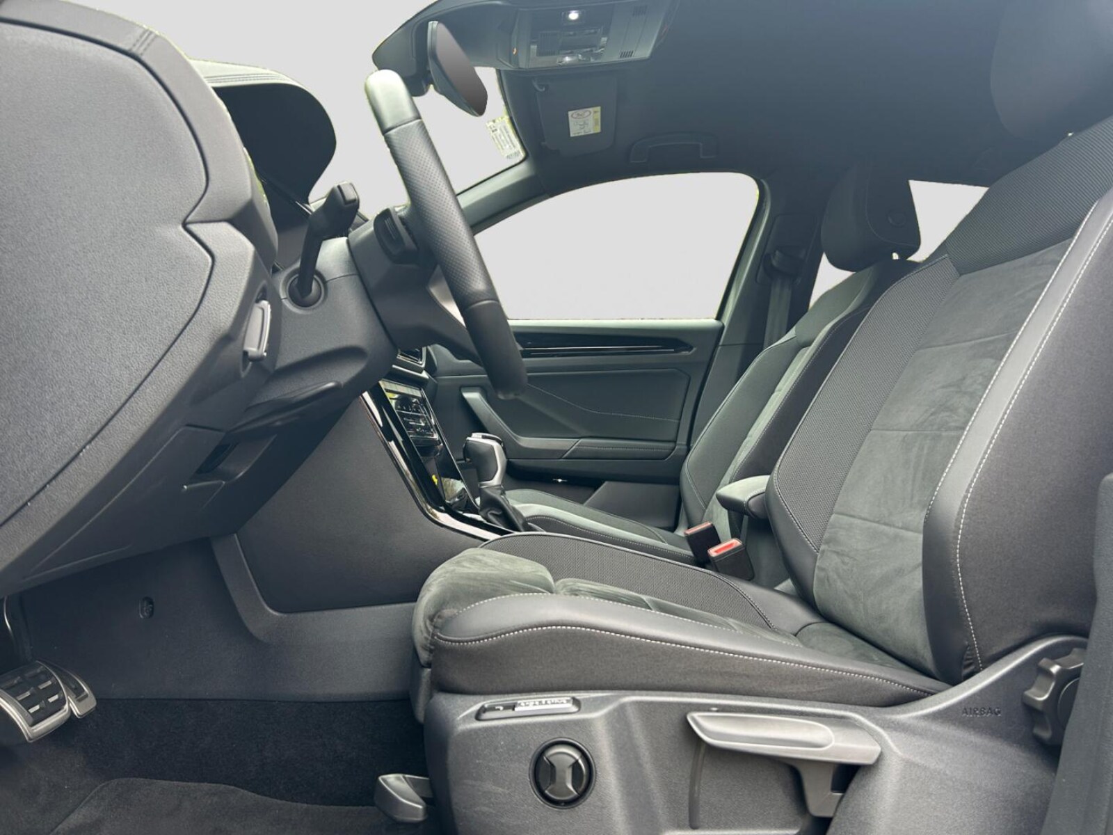 Volkswagen T-Roc – Bild 9