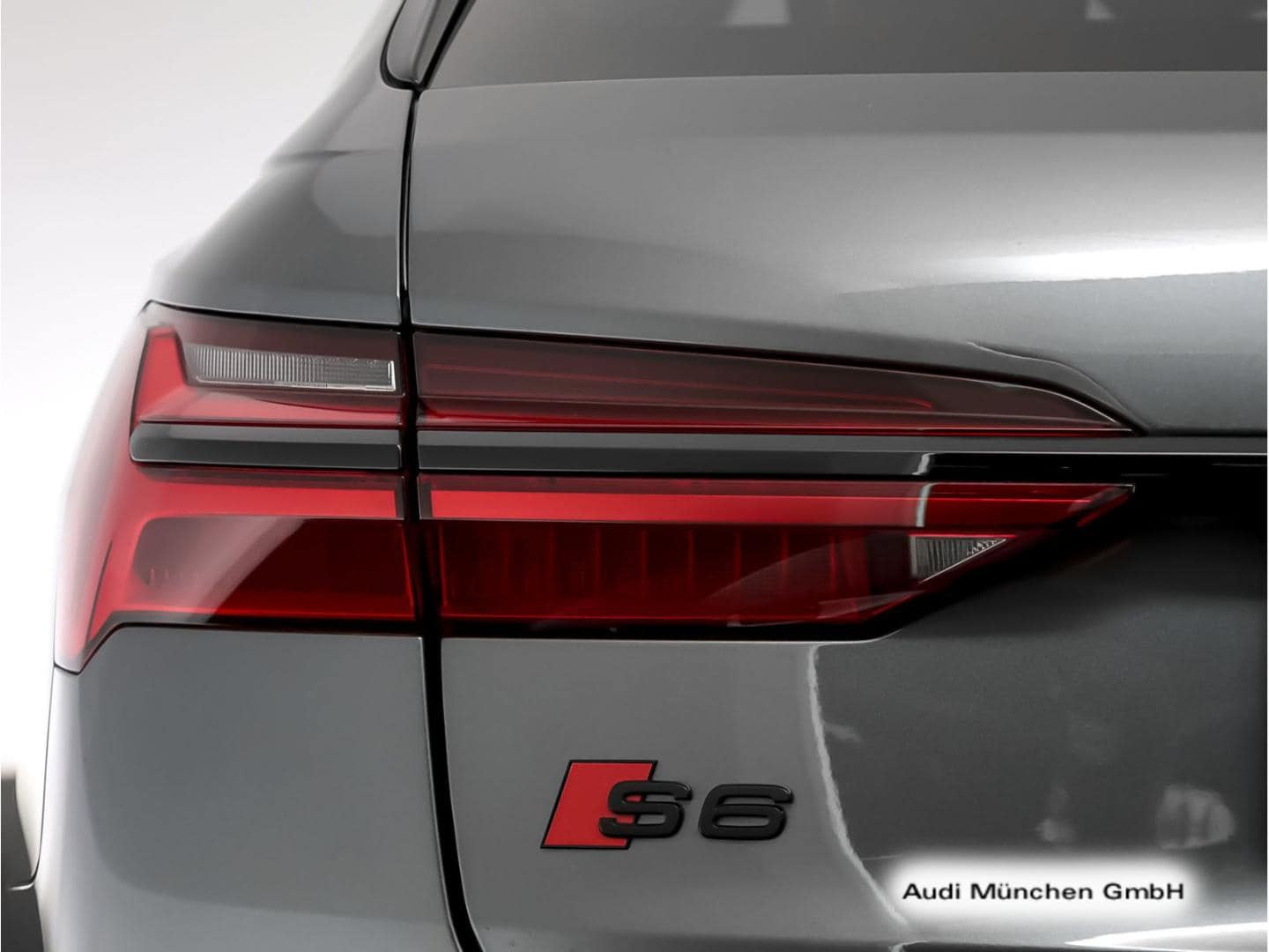 Bild über Audi S6 Avant TDI quattro tiptronic - für weitere Informationen kontaktieren Sie den Audi Partner
